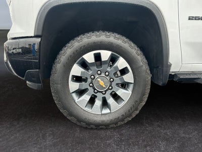 2024 Chevrolet Silverado Custom