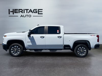 2022 Chevrolet Silverado Custom