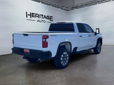 2022 Chevrolet Silverado Custom