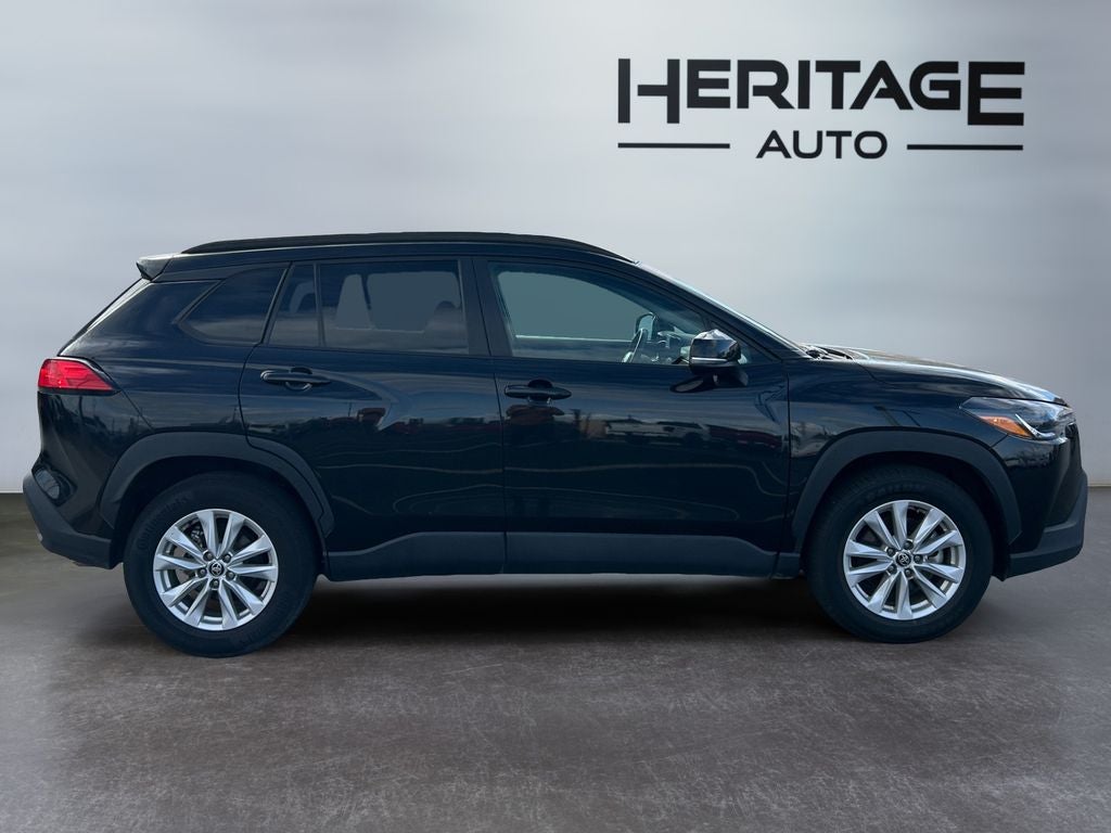 2024 Toyota Corolla Cross LE