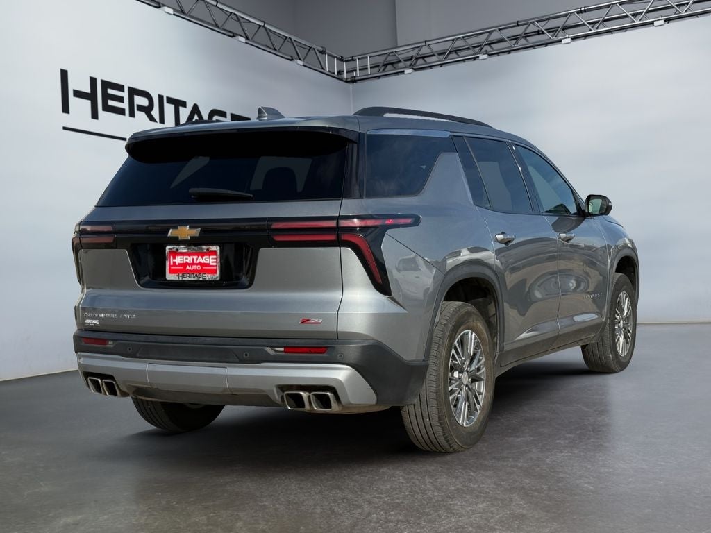 2024 Chevrolet Traverse LT