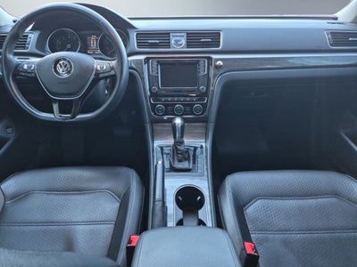 2016 Volkswagen Passat 1.8T SE