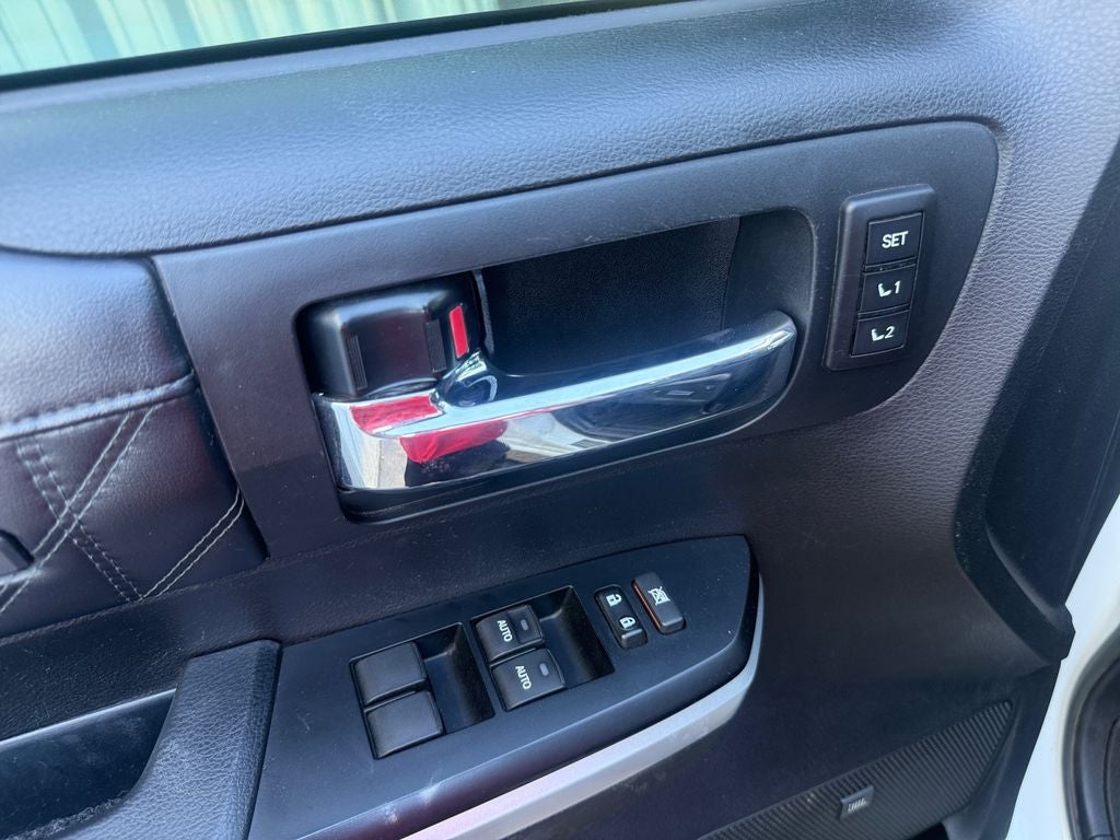 2017 Toyota Tundra 4WD Platinum