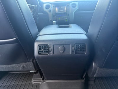 2017 Toyota Tundra 4WD Platinum